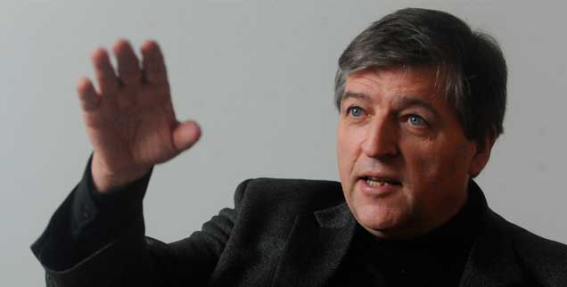 Ein österreichischer Pfarrer wirbelt den deutschen Katholizismus auf: Helmut Schüller kommt zum Katholikentag, weil er zum Alternativprogramm der Reformgruppen eingeladen wurde. Der offizielle Katholikentag wollte ihn nicht haben. (Foto: pa/apa/pfarrhofer) Ein österreichischer Pfarrer wirbelt den deutschen Katholizismus auf: Helmut Schüller kommt zum Katholikentag, weil er zum Alternativprogramm der Reformgruppen eingeladen wurde. Der offizielle Katholikentag wollte ihn nicht haben. (Foto: pa/apa/pfarrhofer)