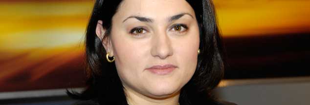 Lamya Kaddor, Vorsitzende des Liberal-Islamischen Bundes in Deutschland: »Ich erlebe, dass mir vom Publikum bei meinen Veranstaltungen Gewaltpassagen aus dem Koran vorgetragen werden. Nach dem Motto: ´Hier steht es doch! Der Islam ist also gewalttätig!´ Man nimmt den Koran wortwörtlich und benutzt ihn so, wie die Salafisten ihn auch benutzen. Und das hält man dann für aufgeklärt.« (Foto: pa/Schindler)