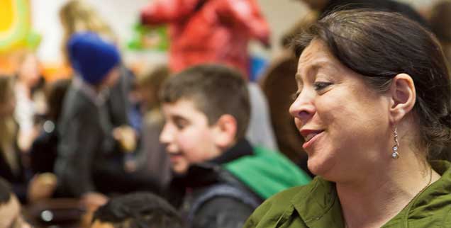 Elisabeth Lorscheid leitet den Kalker Kindermittagstisch: Fast jedes fünfte Kind verlässt die elterliche Wohnung morgens ohne Frühstück (Foto: Dankert)