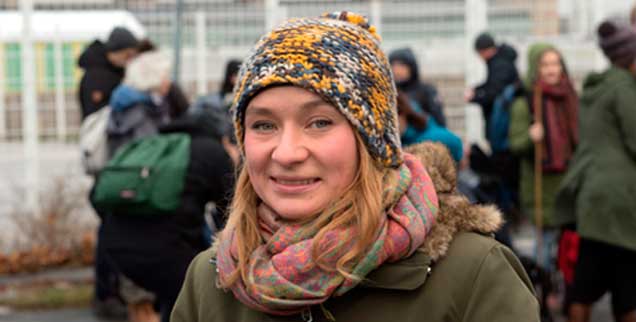 Rund 4000 Menschen liefen mit: Am 26. Dezember vor einem Jahr startete Anna Alboth (Foto) auf dem Tempelhofer Feld in Berlin ihren Marsch nach Aleppo. (Foto: pa/Zinken)