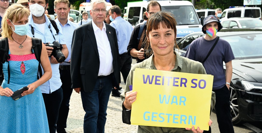  In den Bundestag ohne Partei? Lu-Yen Roloff will Annalena Baerbock und Olaf Scholz in Potsdam das Direktmandat abluchsen. (Foto: pa/Frederic Kern/Geisler-Fotopress)