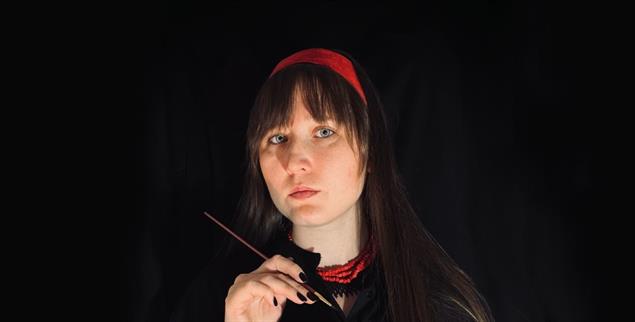 Kateryna Vodiana wurde 1997 in Enerhodar geboren. Sie ist Künstlerin, Grafikdesignerin und Illustratorin von Kinderbüchern. 2023 floh sie vor dem russischen Angriffskrieg nach Deutschland, heute lebt sie in Bulgarien. (Foto: Kateryna Vodiana)