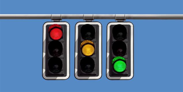 Nach der Bundestagswahl könnte eine Ampelkoalition möglich sein. Für das wichtigste politische Zukunftsprojekt wäre das keine gute Konstellation. (Foto: istockphoto/venakr)