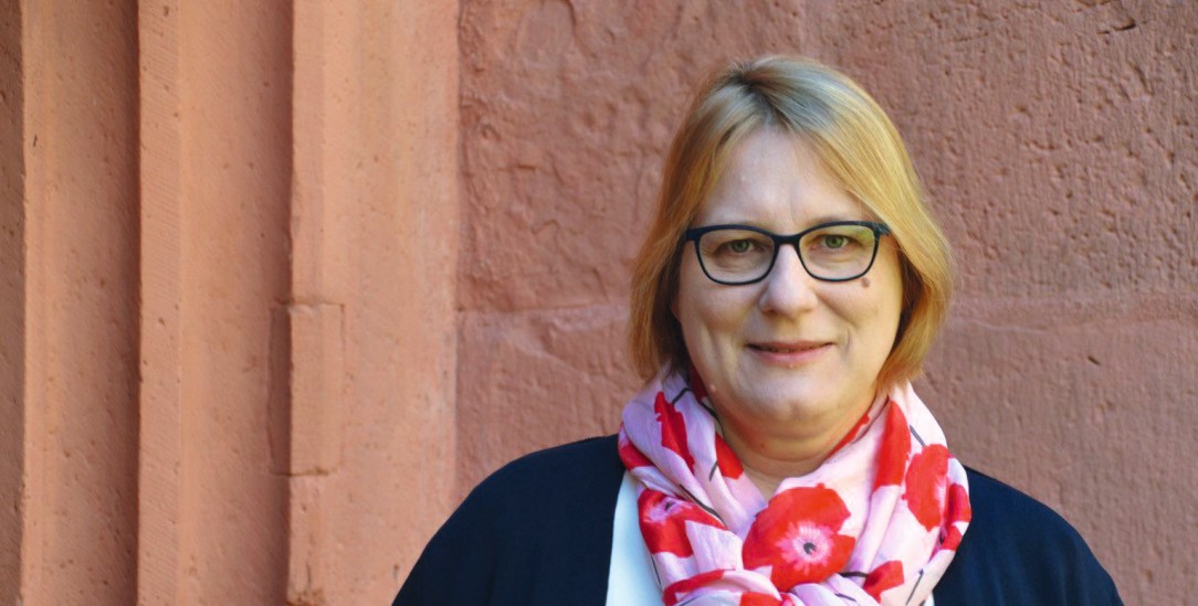 Regina Heyder ist katholische Theologin und Dozentin des Theologisch-Pastoralen Instituts der Diözesen Fulda, Limburg, Mainz und Trier. (Foto: Ruth Lehnen)