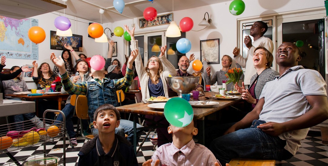 Beten, feiern, protestieren: Die Gemeinschaft aus dem Jeannette Noël Huis in Amsterdam (Foto: Catholic Workers Amsterdam, noelhuis.nl)