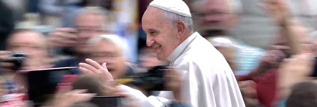 Die Herzen vieler Menschen fliegen ihm zu: Kann Papst Franziskus aber auch die Herzen konservativer Synodenväter erweichen?  (Foto: pa/ Spaziani)