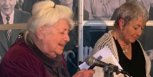 Eva Avi-Yonah bei einer Lesung (Foto: rainstein.de)