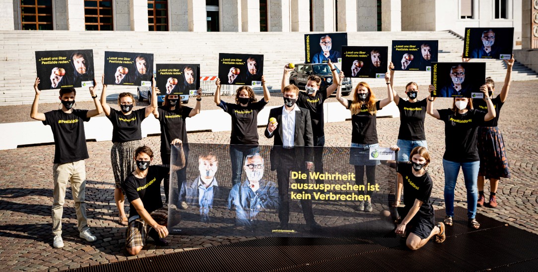  Protest beim Pestizid-Protest in Bozen, Südtirol. (Foto: Jörg Farys)