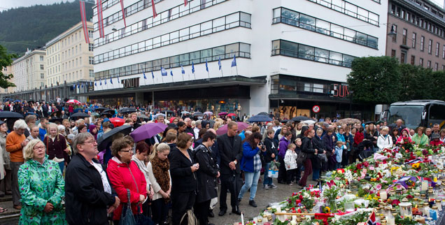 Norwegen in Trauer nach Breiviks Anschlag: Der Terror wird im Internet auch gegen Israel gewendet (Foto: pa/Hommedal)