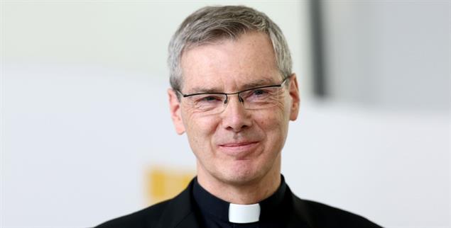 Bischof Heiner Wilmer (Foto. pa/Daniel Löb)