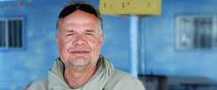 Krisenmanager Kilian Kleinschmidt (Foto) sagt: »Viele Helfer übertreiben es mit der Bevormundung. Es ist besser, Flüchtlingen zu vermitteln: Ihr seid selbst für euch verantwortlich.« (Foto: pa/dpa/Soeren Stache)
