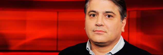 »Deutschtürke sein ist nichts für Feiglinge«, sagt Mehmet Daimagüler. Ständige werde man gefragt: »Wie hältst du es mit Erdogan?« Und beim Fragen bleibe es nicht ... (Foto: Galuschka)