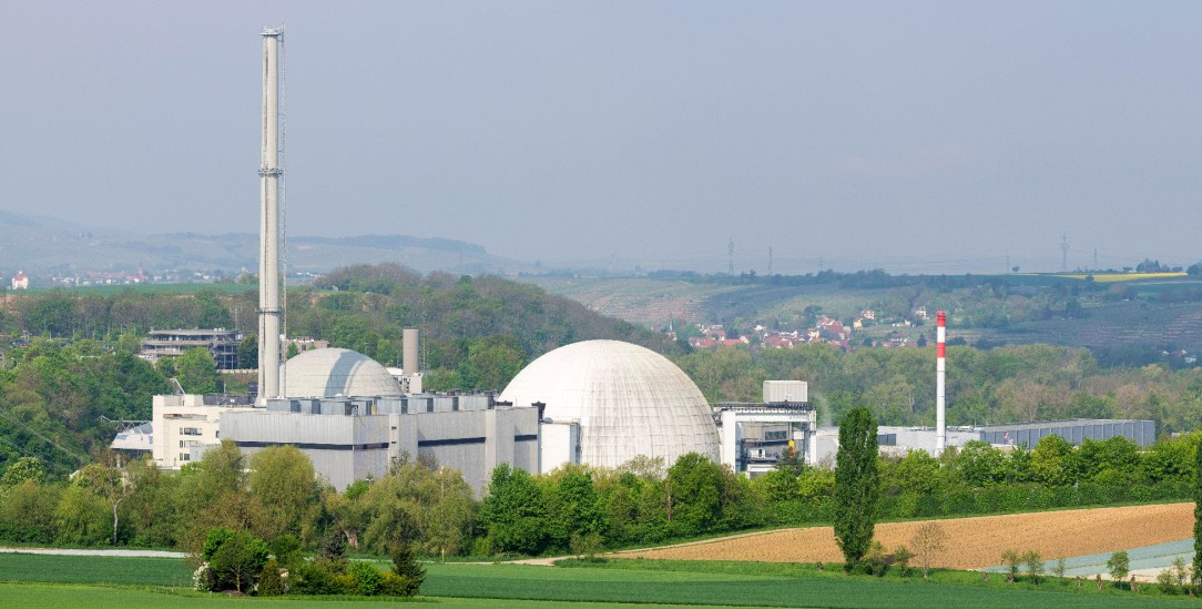 Noch im Betrieb: Das Kernkraftwerk Neckarwestheim in Baden-Württemberg (Foto:IMAGO/imageBROKER/Lilly)
