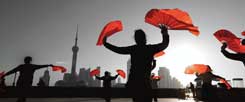 Tanz in Schanghai: Toleranz und Traditionen werden von den Menschen neu entdeckt (Foto: istockphoto/photomorphic)