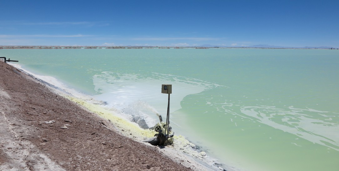 Grundlage für den Batteriebau: Salzgewinnung in einer Anlage in Llipi, Bolivien (Foto: Knut Henkel)