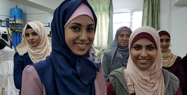 Junge Mode-Designerinnen in Gaza: Start-ups zwischen Raketen. (Foto: Rheinheimer)