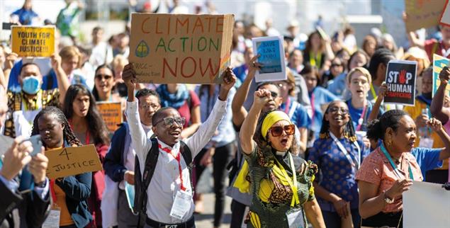 Damit das Thema nicht an den Rand gedrängt wird: Demo für Klimagerechtigkeit bei der Vollversammlung des ÖRK (Foto: Gjermund Øystese/WCC)
