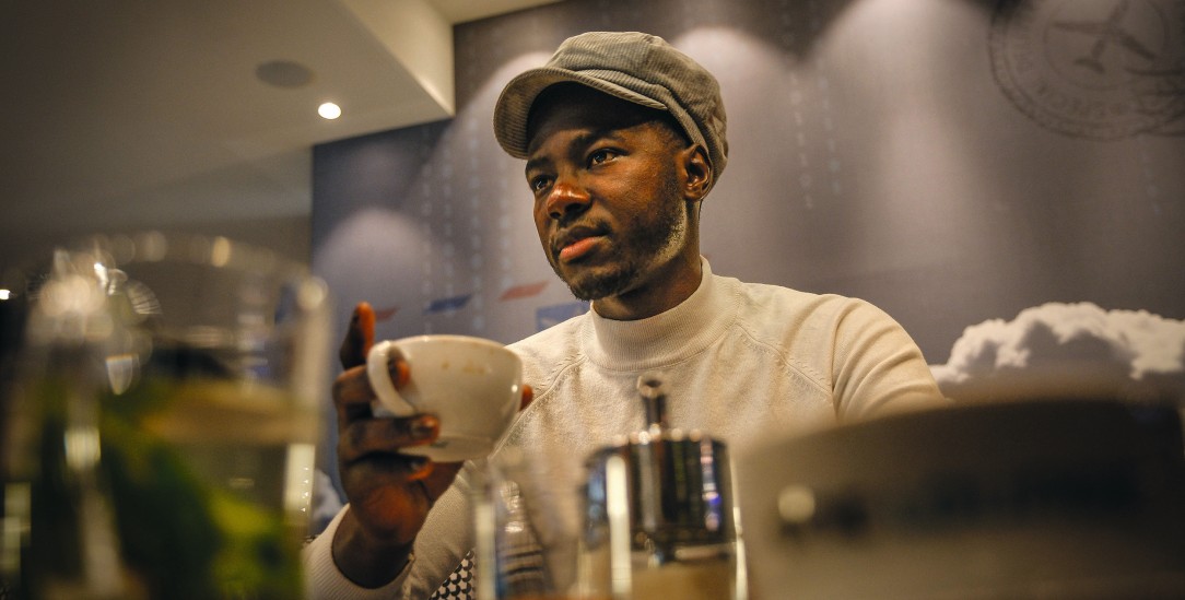 Immer im Gespräch: Ousmane Jallow möchte später in die Politik gehen. (Foto: Jens Schulze)