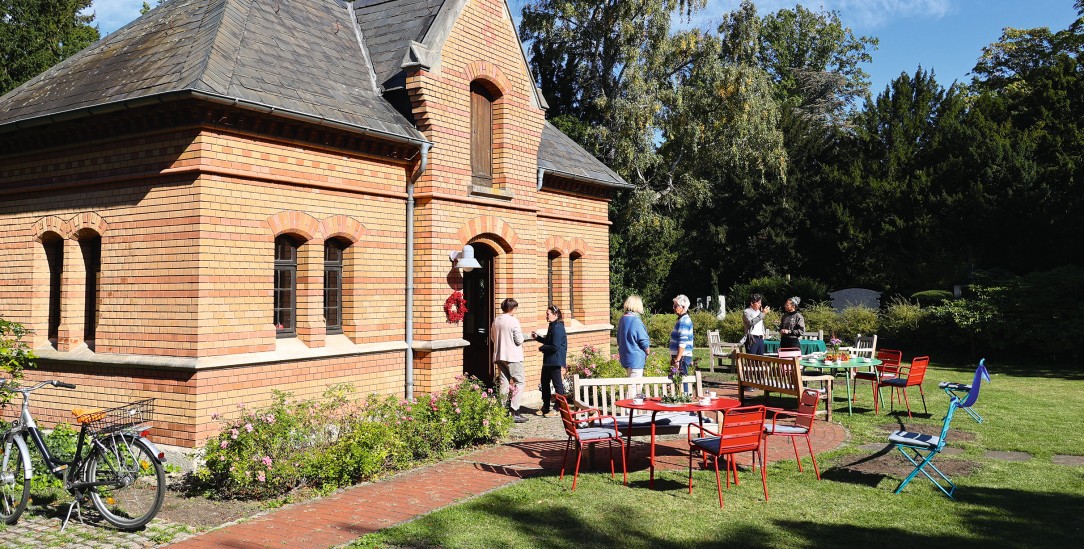 Kaffee, Kuchen und Gespräche: Das »Café Kränzchen« auf dem Braunschweiger Hauptfriedhof. (Foto: Bürgerstiftung Braunschweig Wiederaufbau)