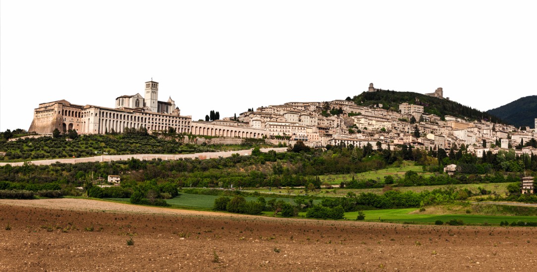 Blick auf Assisi: In der Stadt gab es im Zweiten Weltkrieg ein Netzwerk der Nächstenliebe (Foto: Getty Images/iStockphoto/benkrut)