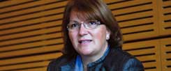 Die Mittelschicht in Griechenland verarmt, die Kirche bekommt viel Zulauf, sagt Katerina Karkala-Zorba, griechisch-orthodoxe Theologin und Sprachwissenschaftlerin. (Foto: Daniel Barton/CEC)  
