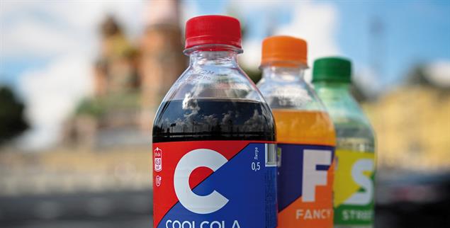 CoolCola: Russland setzt nun auf eigene Softdrinks, wie immer sie schmecken mögen. (Foto: Getty images / Afp / NATALIA KOLESNIKOVA)