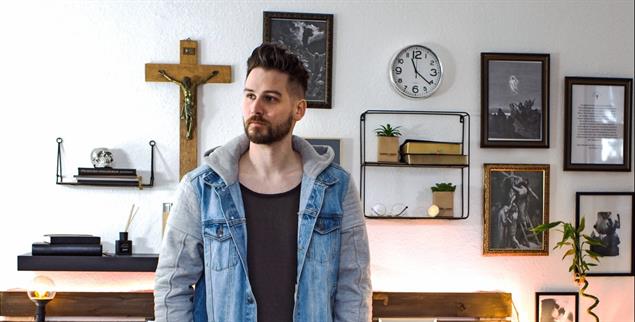 Frag den Pastor: Der 31– jährige evangelisch-lutherischer Pastor Gunnar Engel betreibt einen erfolgreichen Youtube-Kanal (Foto: epd/privat)