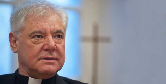 Gerhard Ludwig Müller, Bischof mit herrscherlicher Attitüde: Jetzt wird er der mächtigste Mann in Rom, gleich hinter dem Papst. (Foto: pa/Weigel)