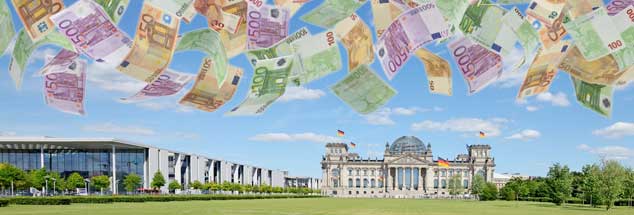 Berlin, die Sommerrepublik: Was macht man jetzt mit dem ganzen Geld, das nicht mehr Betreuungsgeld sein darf? Heute wird das erstmals beraten. (Fotos: akf/fotolia; whitelook/fotolia)