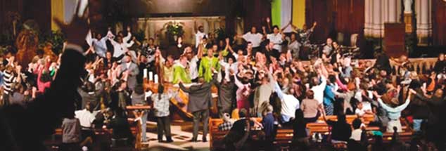 Ein Ganzkörper-Erlebnis: Gottesdienst in Saint Sabina Church, Chicago. (Foto: Bill Healy/www.wbez.org)