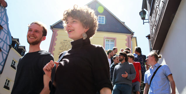 Studierende der Cusanus-Hochschule in Bernkastel-Kues, sie suchen nach den Bedingungen eines guten Lebens für alle (Foto: Feller)