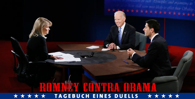 Ein Lächeln für den Gegner: Vizepräsident Joe Biden (links) schlug sich gut im Rededuell mit dem nominierten Vize der Republikaner, Paul Ryan. Zum Punkt moderierte Martha Raddatz am Abend des 11. Oktober 2012 in Danville, Kentucky.   
(Foto: pa/landov/Rick Wilking)