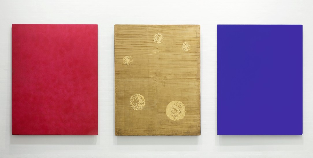 Bilder des Heiligen: Triptychon von Yves Klein (Foto: Louisiana Museum of Modern Art, Foto: Paul Buchard / Brondum & Co., © The Estate of Yves Klein / VG Bild-Kunst, Bonn 2020 Bilder des Heiligen: Triptychon von Yves Klein (Foto: Louisiana Museum of Modern Art, Foto: Paul Buchard / Brondum & Co., © The Estate of Yves Klein / VG Bild-Kunst, Bonn 2020