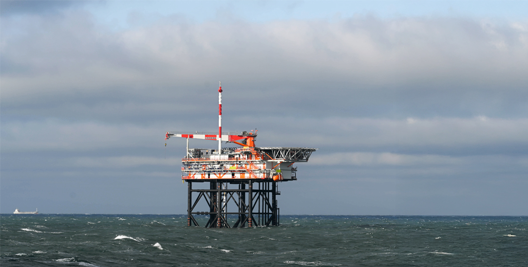 Insel vor der Insel: Gasbohrung des Konzerns One-Dyas in der Nordsee. (Foto: imago images / diebildwerft)