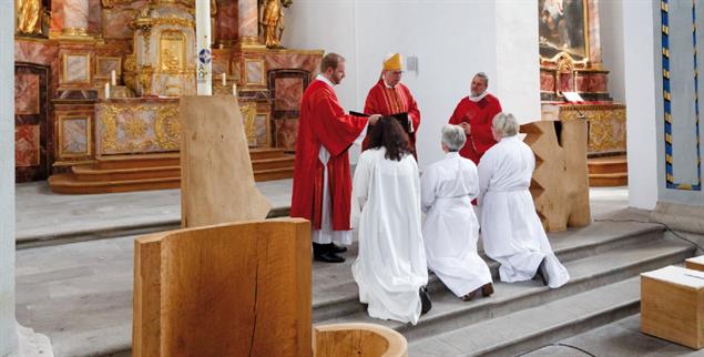 No-Go für Rom: Weihe von drei Frauen zu alt-katholischen Diakoninnen in Bonn(Foto: KNA/Cornelius Gollhardt)