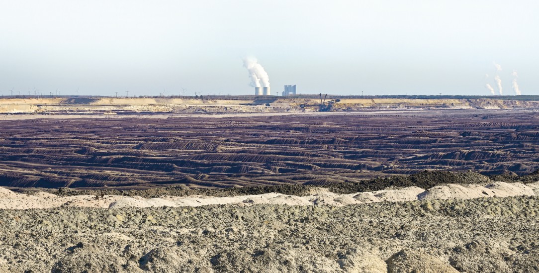 Graubraune Schluchtenlandschaft: Braunkohletagebau Welzow-Süd (Foto: PA/DPA/ZB/Patrick Pleul)