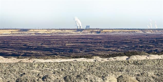 Graubraune Schluchtenlandschaft: Braunkohletagebau Welzow-Süd (Foto: PA/DPA/ZB/Patrick Pleul)