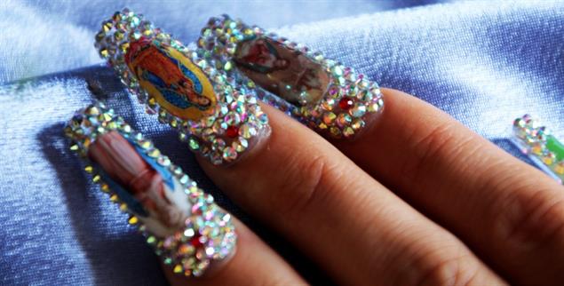 Nail Art im Museum: Zu schrill und eigentlich auch gar keine Kunst? Wer bestimmt das eigentlich? (Foto: Regine Eurydike Hader)