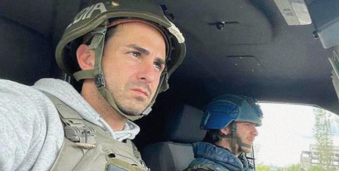 Schnell und viel helfen: Insgesamt acht Wochen waren Serkan Eren (links) und sein Mitstreiter Patrick Münz in der Ukraine unterwegs (Foto: Pressefoto: Stelp.eV)