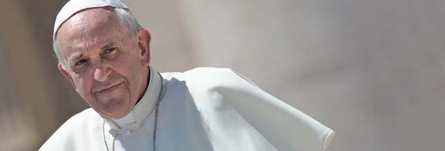 »Wenn jemand homosexuell ist und Gott sucht und guten Willens ist, wer bin ich da, um über ihn zu richten?« , sagt Papst Franziskus. Solche Worte waren von seinen Vorgängern nicht zu hören (Foto: pa/Spaziani)