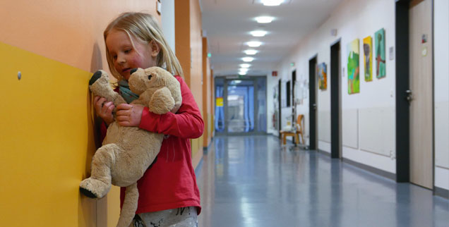 Umstrittene Therapie: Die Klinder- und Jugendklinik Gelsenkirchen behandelt verhaltensauffällige Kinder (Foto: Pressebild elternschulefilm.de)