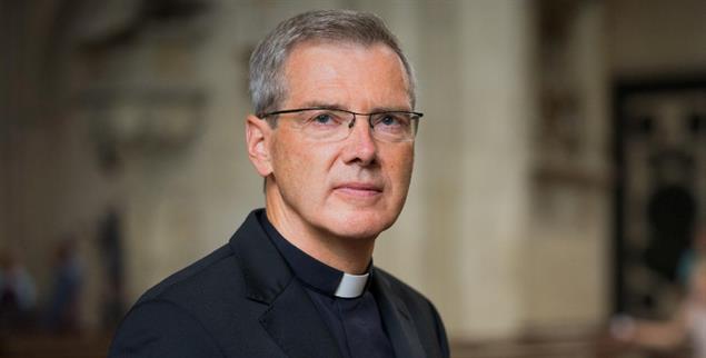 Bischof Heiner Wilmer: »Für dieses völkische Gedankengut ist weder in noch außerhalb von Gotteshäusern, weder im Christentum noch im Judentum, noch im Islam Platz« (Foto: epd-Bild/Detlef Heese).
