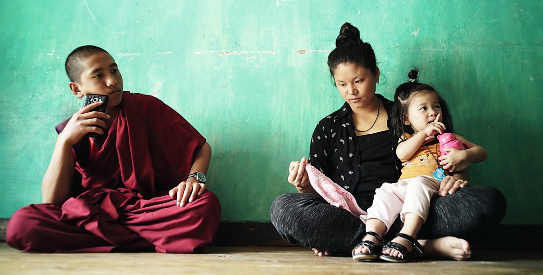 Desillusioniert: Peyangkis Begegnung mit dem Mädchen, das ihm Liebeslieder übers Smartphone sang, verläuft anders als gedacht (Foto: zeroone Filmproduktion)