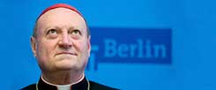 Oh Gott, die Atheisten! Wie sind die denn bloß?: Das scheint Kardinal Ravasi gerade zu denken. Bei seinem Besuch in Berlin diese Woche traf er bei einer Tagung mit vielen Menschen zusammen, die etwas über Atheismus erfahren wollten. (Foto: pa/Jutrczenka)