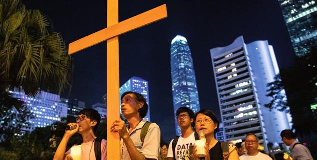 Mit dem Kreuz für Demokratie: Christen in Hongkong (Foto: pa/Reuters/Danish Siddiqui)