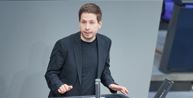 Notausstieg: »Am Ende war da ein Gefühl von absoluter Vergeblichkeit«, sagt Kevin Kühnert. (Foto: PA / Michael Kappeler)