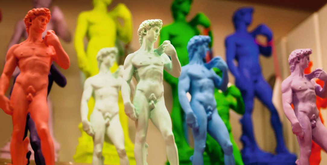 Ein Bild von einem Mann: Michelangelos Skulptur »David« wird bis heute als farbiges Souvenir in die ganze Welt transportiert (Foto: istockphoto/Radiokukka)_