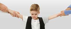 Das neue Sorgerecht verbessert die Lage der Väter. Ob es auch für die Kinder von Vorteil ist, bezweifelt Autorin Rebekka Sommer. (Foto: Fotowerk/Fotolia)