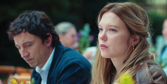 Ehefrau zwischen Abscheu und Abwehr: Hat Lucys Mann Philip wirklich Kinderpornos verbreitet? (Foto: © Frederic Batier_Film AG / Alamode Film via Filmstarts.de)