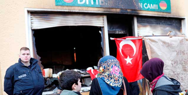 Auf die Koca-Sinan-Moschee in Berlin wurde von Unbekannten ein Brandanschlag verübt. Die deutsche Öffentlichkeit zeigt trotz etlicher Gewaltakte gegen Moscheen wenig Anteilnahme (Foto: Reuters/Schmidt)